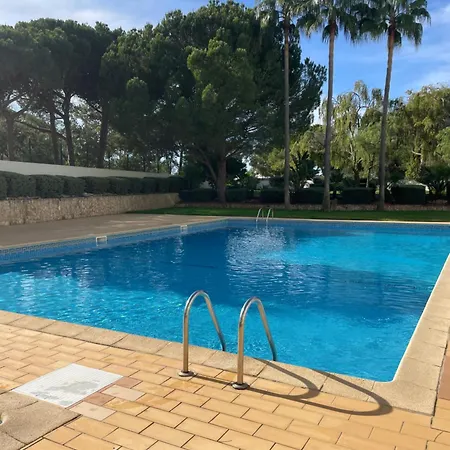 Piscine Sao Joao-balcon-parking Αλμπουφέιρα