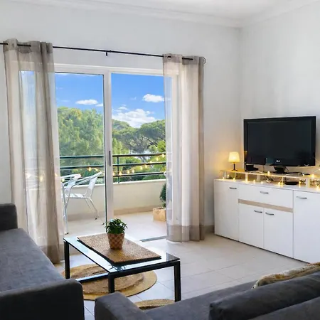 Piscine Sao Joao-balcon-parking Αλμπουφέιρα