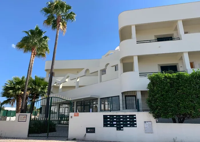 Kasa Joly By Calyferias 알부페이라