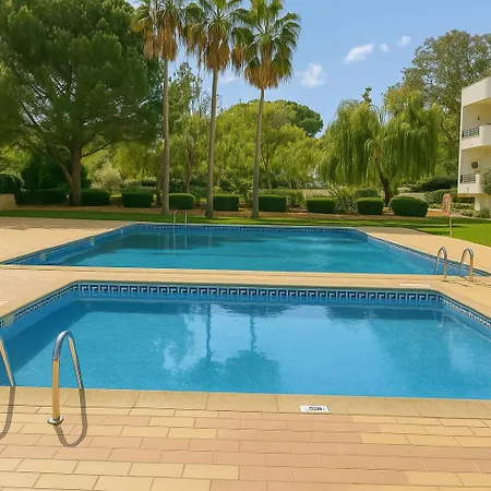 Piscine São João-balcon-parking *